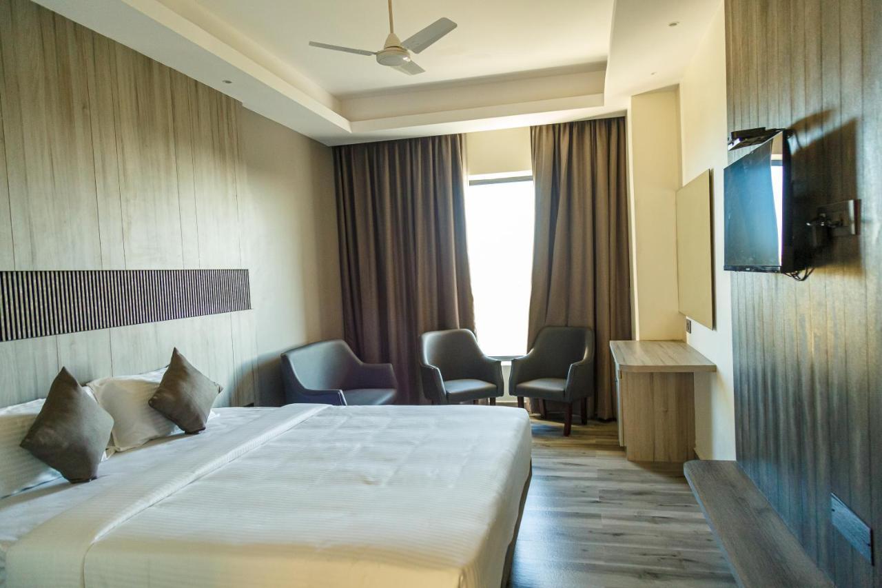 Hotel Galore Inn مَسّور المظهر الخارجي الصورة